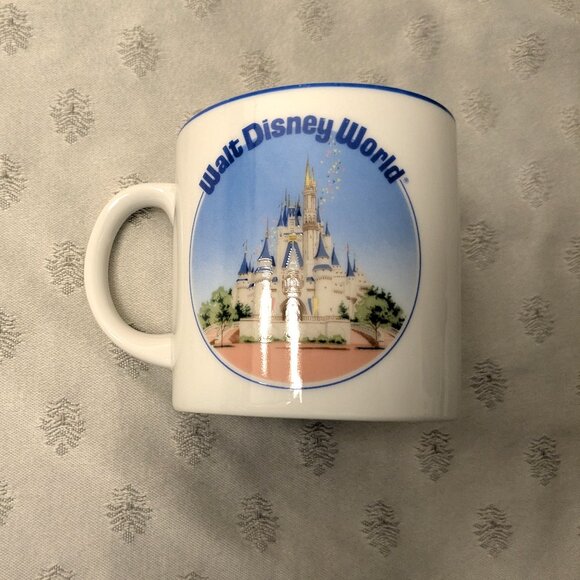Made in Japan Walt Disney World Castle 3 1/4" Mug - Picture 1 of 4